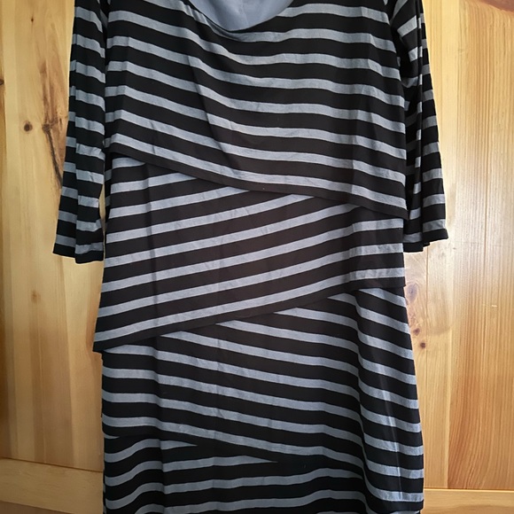 Ann Taylor LOFT  black and gray striped Dress - Picture 4 of 4